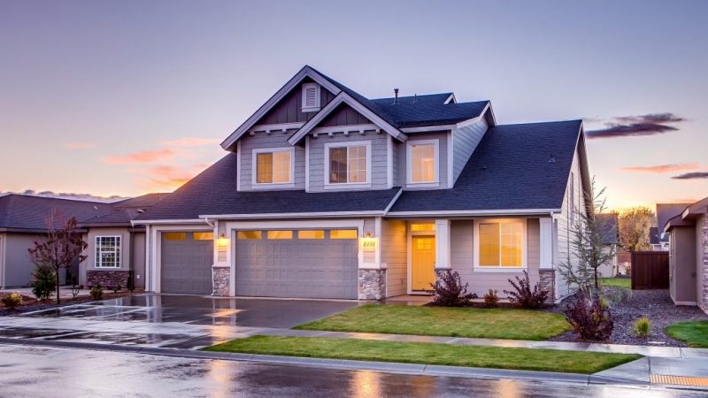 Should you buy a forever home as your first home or a starter home?