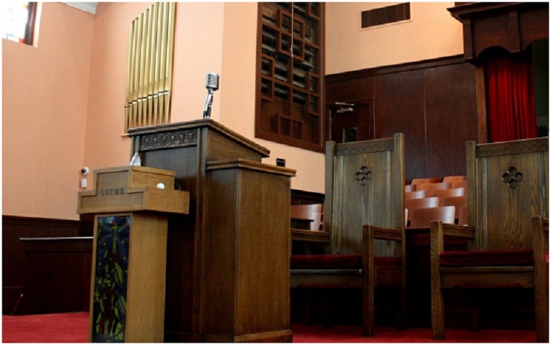 Differences between Church Pulpit and Church Lecterns