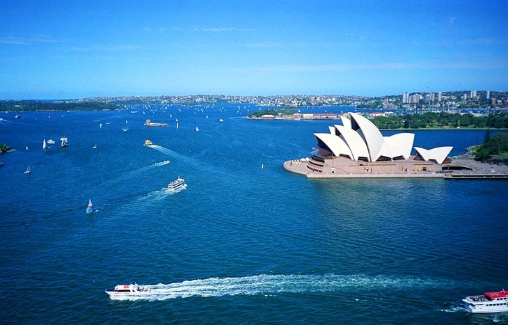 8 TOP TOURIST ATTRACTIONS IN THE LAND DOWN UNDER, AUSTRALIA