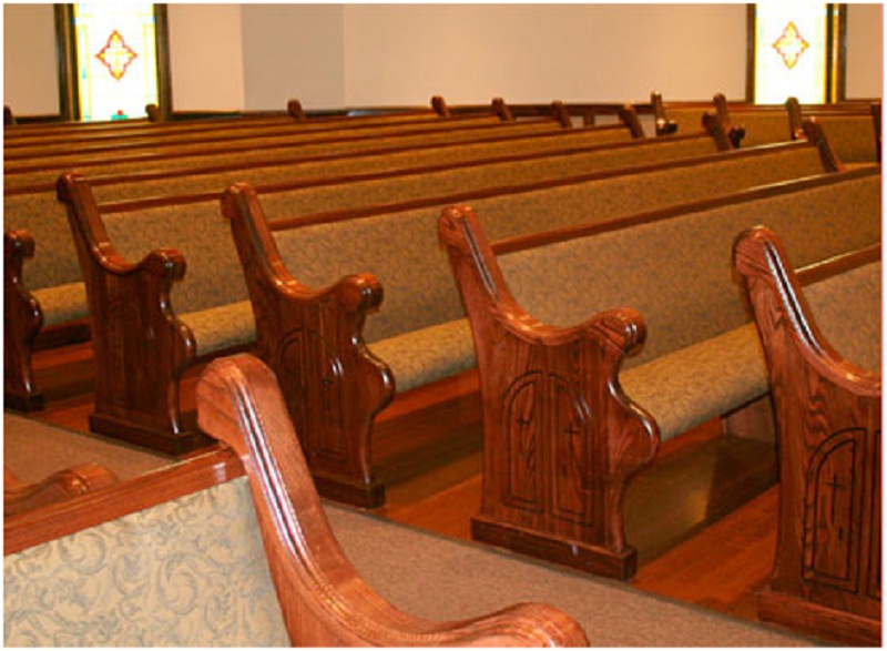 Avoid doing these 3 mistakes while buying church pews