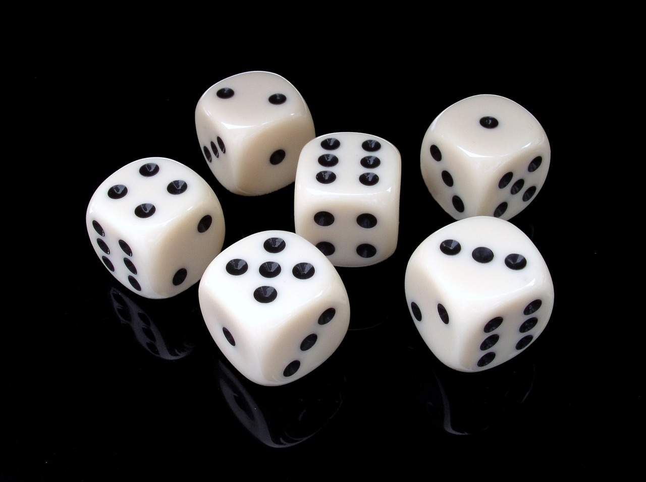 Enticing Ways To Improve Your Online dice Skills