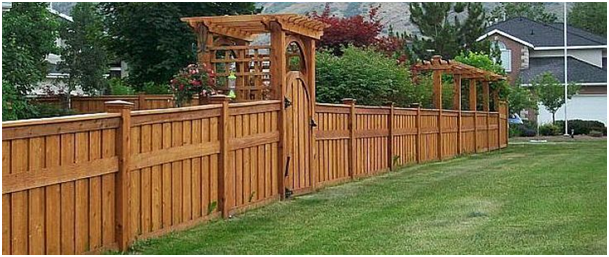 Fence Builder Guide for Extending Life of Wood Fences