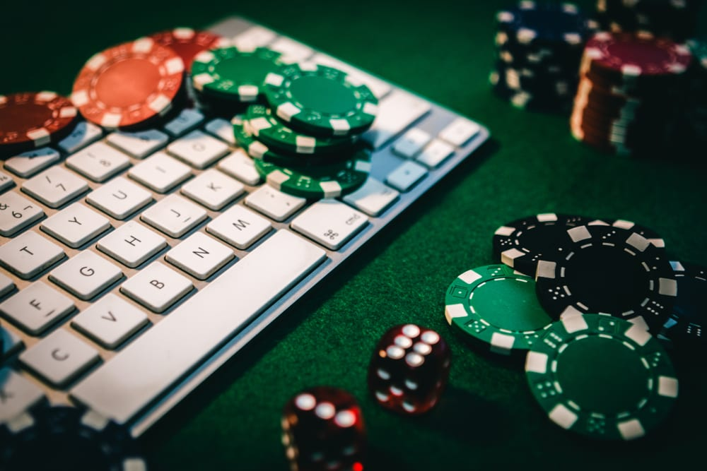 Why You Should Play Poker Online?