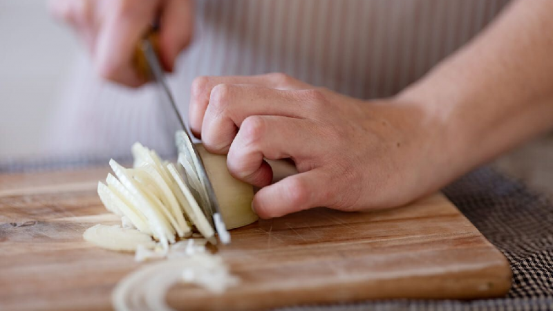 How Do Cut Your Food-Grade Sheets Safely?