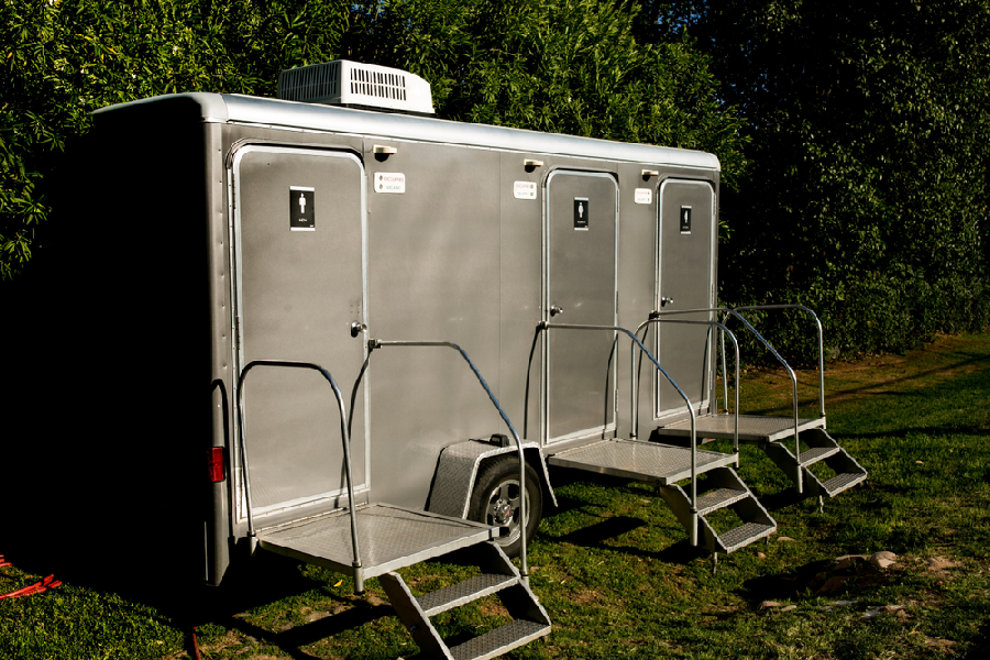 Advantages Of Renting Restroom Trailers For All Your Outdoor Events in Toronto 