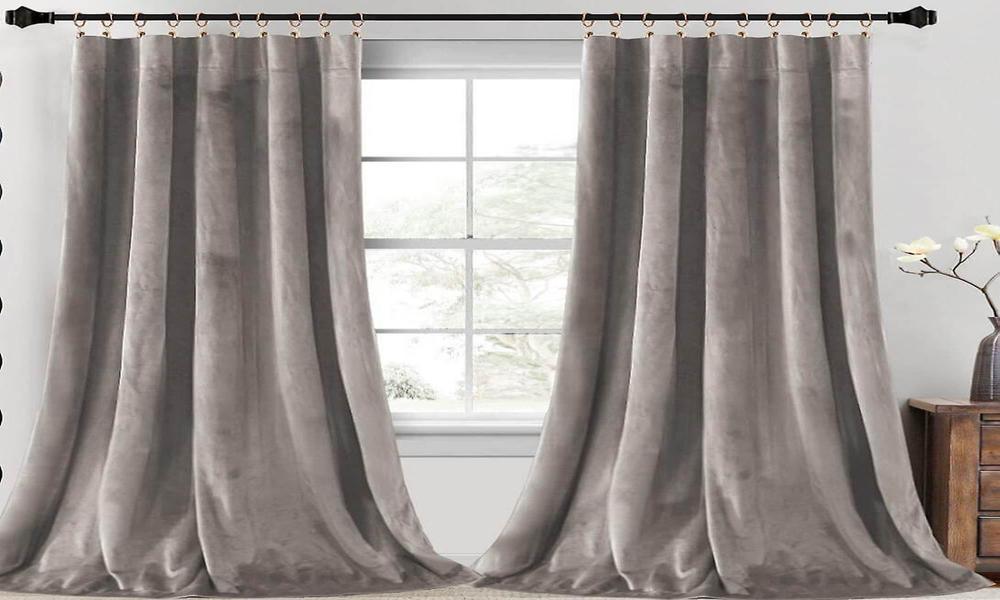 Velvet Curtains Or Silk Curtains: Which One Is More Luxurious?