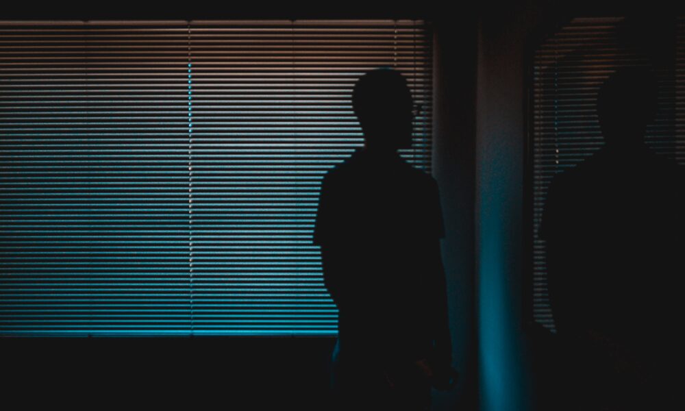 How to Stay Safe and Comfortable During a Blackout